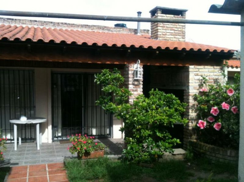 Foto Casa en Venta en Malvín, Montevideo, Montevideo - U$D 310.000 - CAV4617 - BienesOnLine