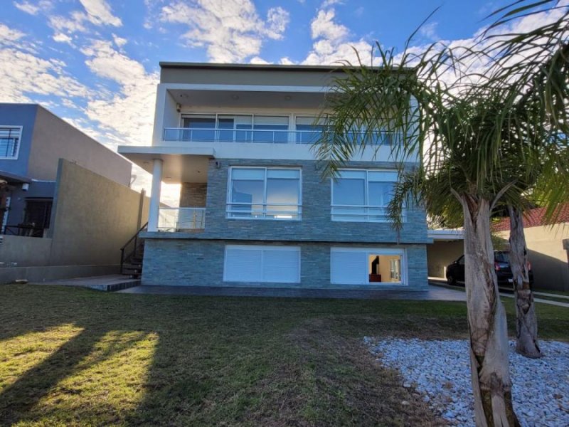 Casa en Venta en  Lagomar, Canelones