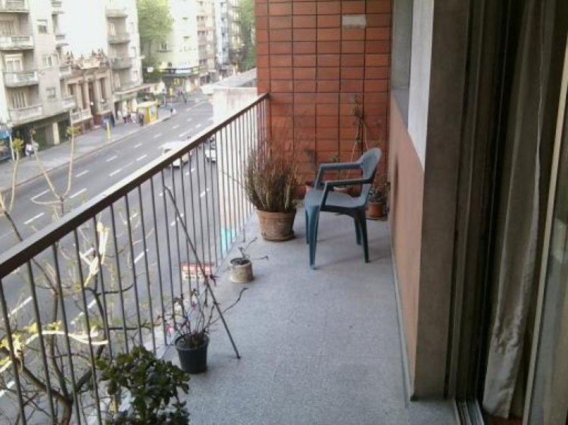 Foto Apartamento en Venta en Cordón, Montevideo, Montevideo - U$D 148.000 - APV2951 - BienesOnLine