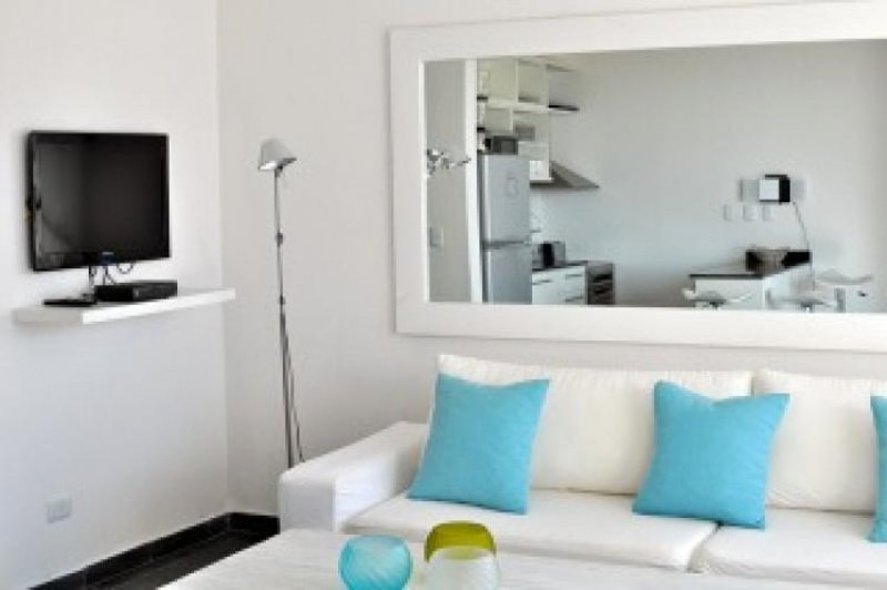 Apartamento en Alquiler en  Manantiales, Maldonado